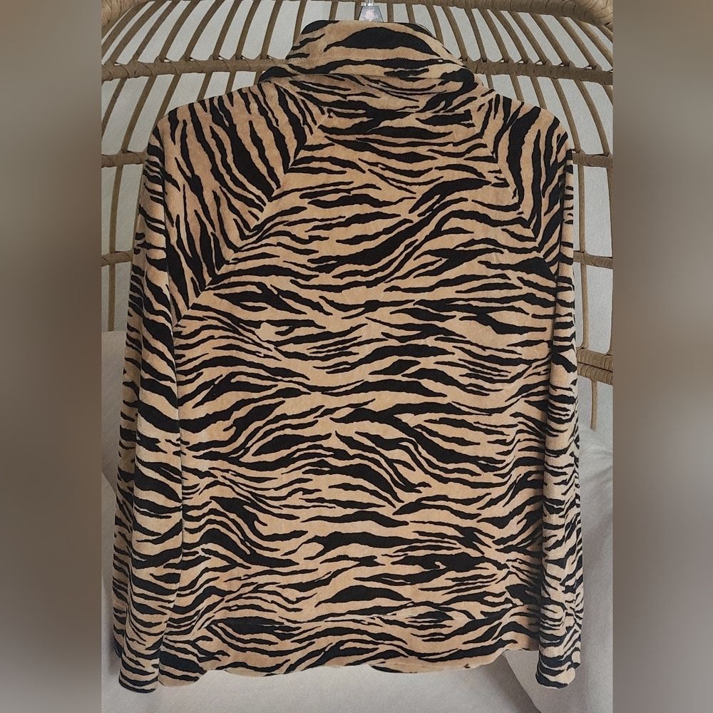 Jones New York Signature Velour Tiger Print Cowl Neck Zip/ Hidden Snap Jacket XL - Picture 8 of 12